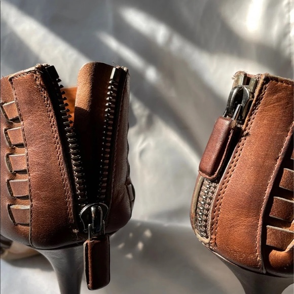 GIVENCHY Brown Leather Sandals size 7 - Picture 6 of 10